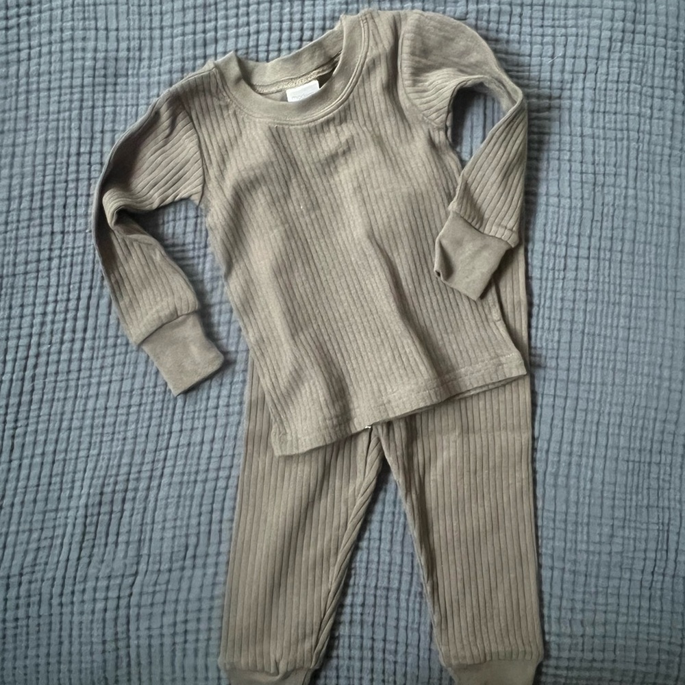 Ribbed two piece long sleeve set, Gerber Modern Moments